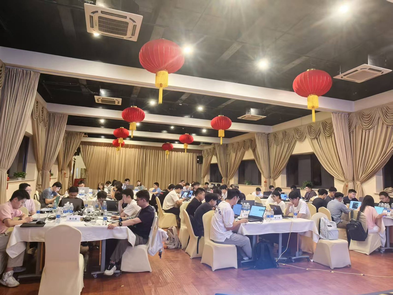 上海电力 AI 竞赛特训现场